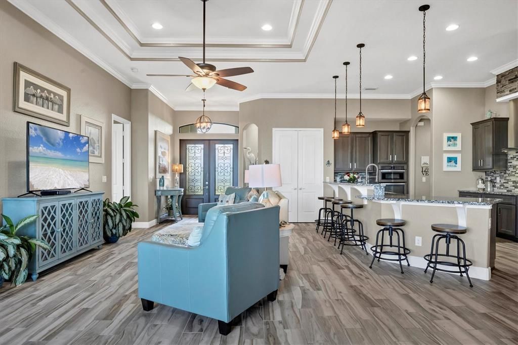 待售: $845,000 (3 贝兹, 2 浴室, 2025 平方英尺)