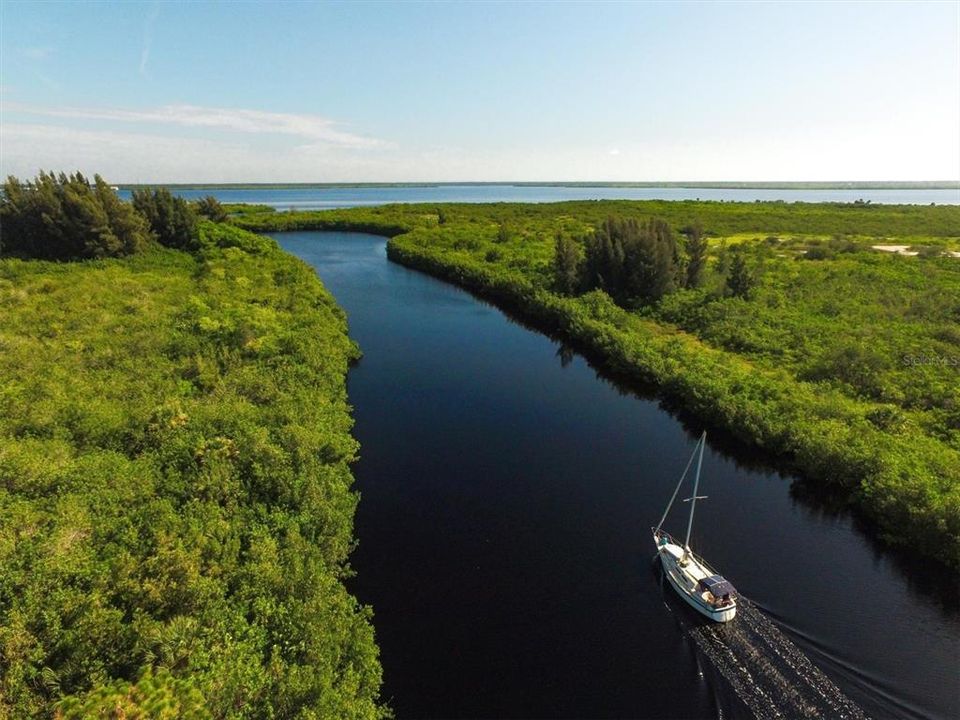 待售: $845,000 (3 贝兹, 2 浴室, 2025 平方英尺)