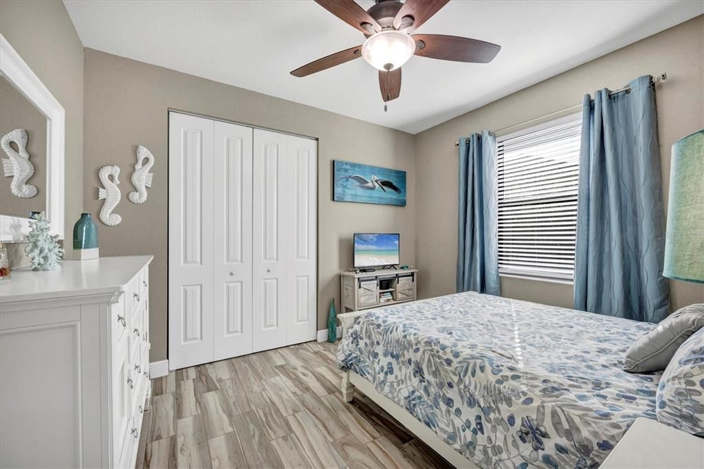 待售: $845,000 (3 贝兹, 2 浴室, 2025 平方英尺)