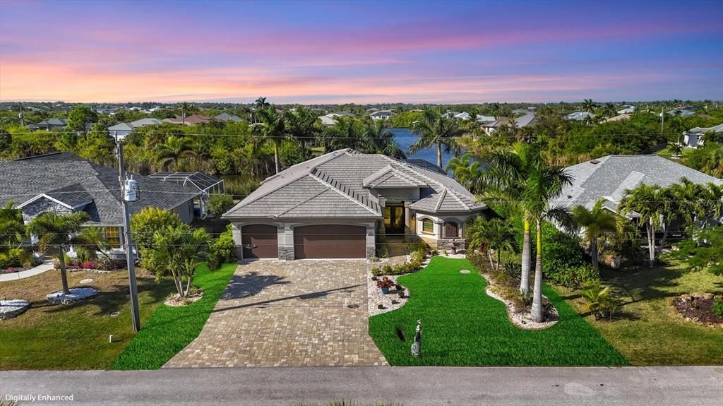 待售: $845,000 (3 贝兹, 2 浴室, 2025 平方英尺)