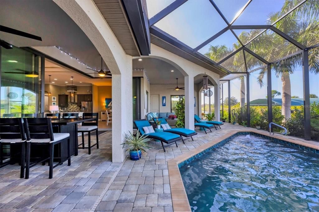 待售: $845,000 (3 贝兹, 2 浴室, 2025 平方英尺)