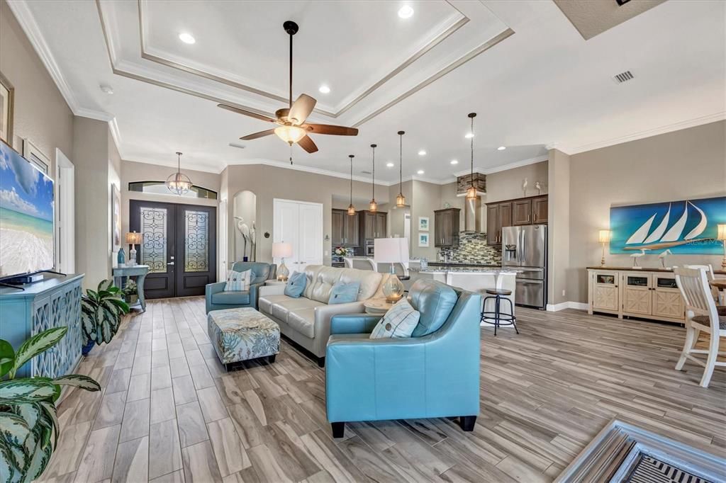 待售: $845,000 (3 贝兹, 2 浴室, 2025 平方英尺)