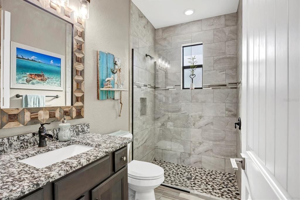 待售: $845,000 (3 贝兹, 2 浴室, 2025 平方英尺)