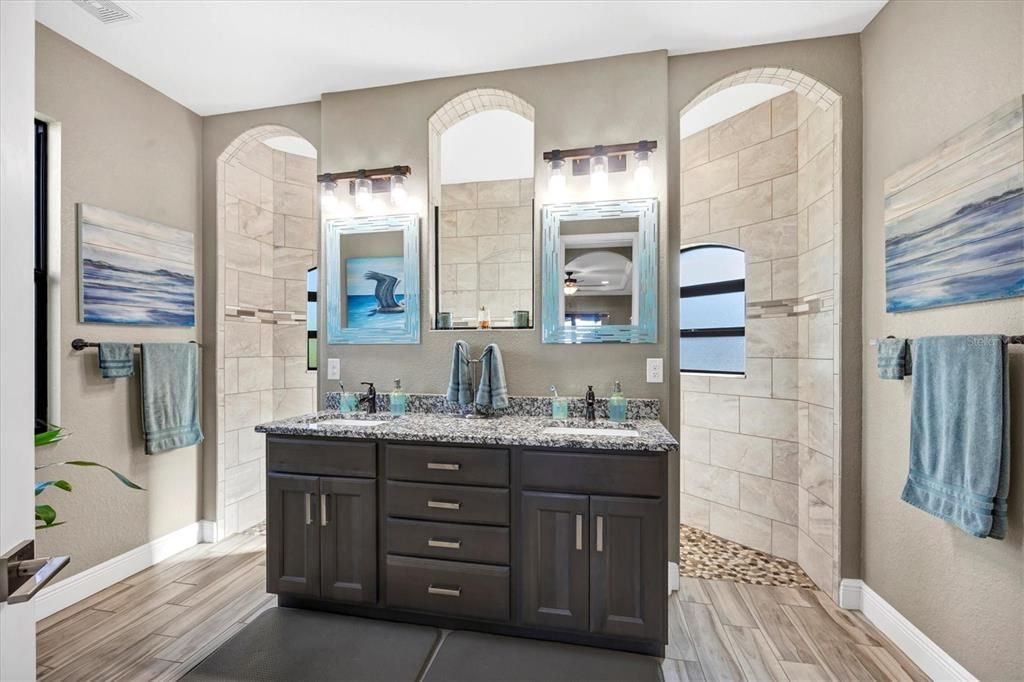 待售: $845,000 (3 贝兹, 2 浴室, 2025 平方英尺)