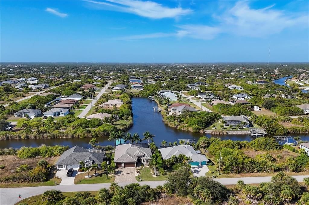 待售: $845,000 (3 贝兹, 2 浴室, 2025 平方英尺)