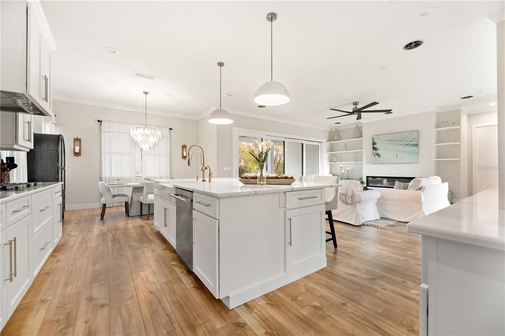 En Venta: $1,350,000 (3 camas, 3 baños, 2673 Pies cuadrados)