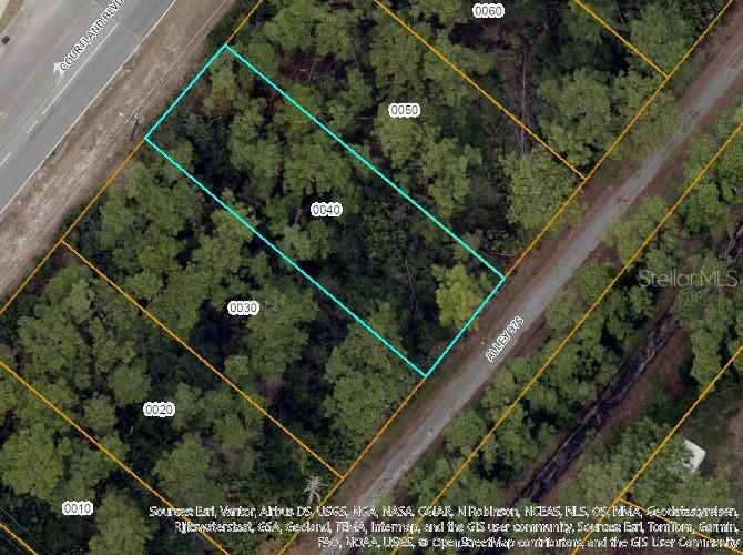 For Sale: $44,999 (0.17 acres)