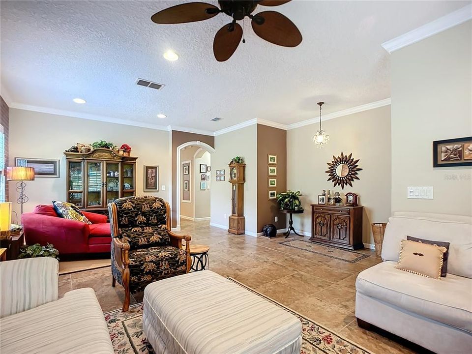 待售: $489,900 (3 贝兹, 2 浴室, 2074 平方英尺)