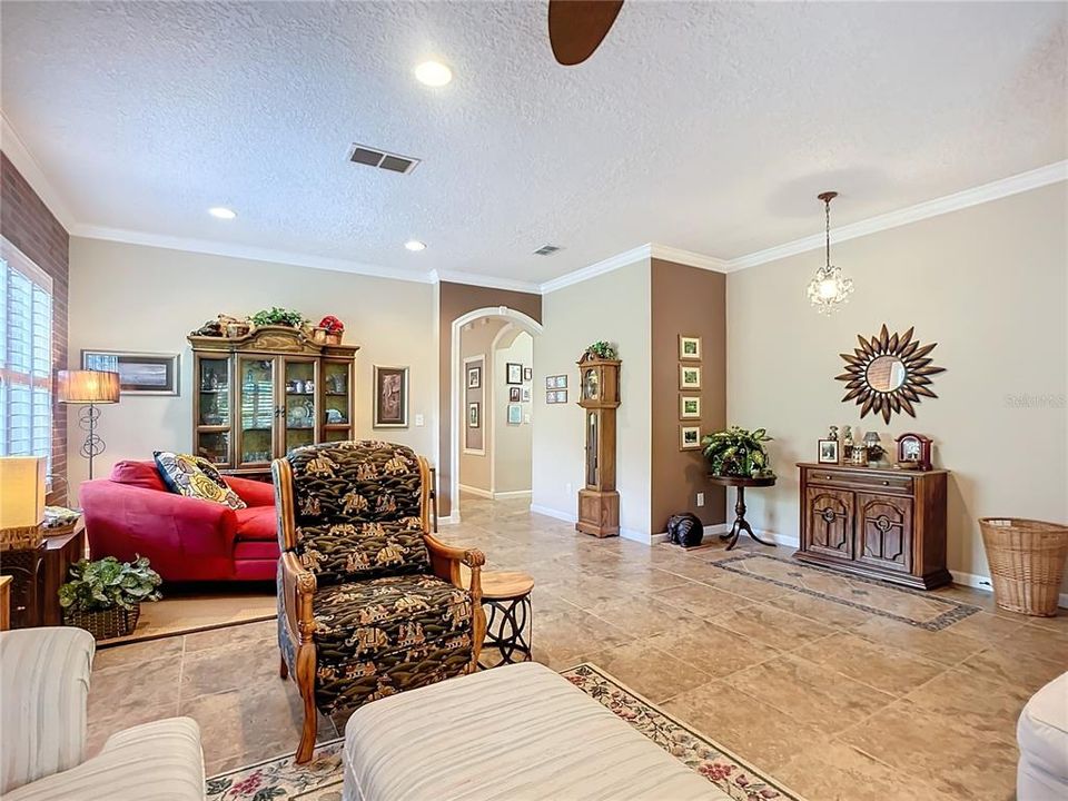 待售: $489,900 (3 贝兹, 2 浴室, 2074 平方英尺)