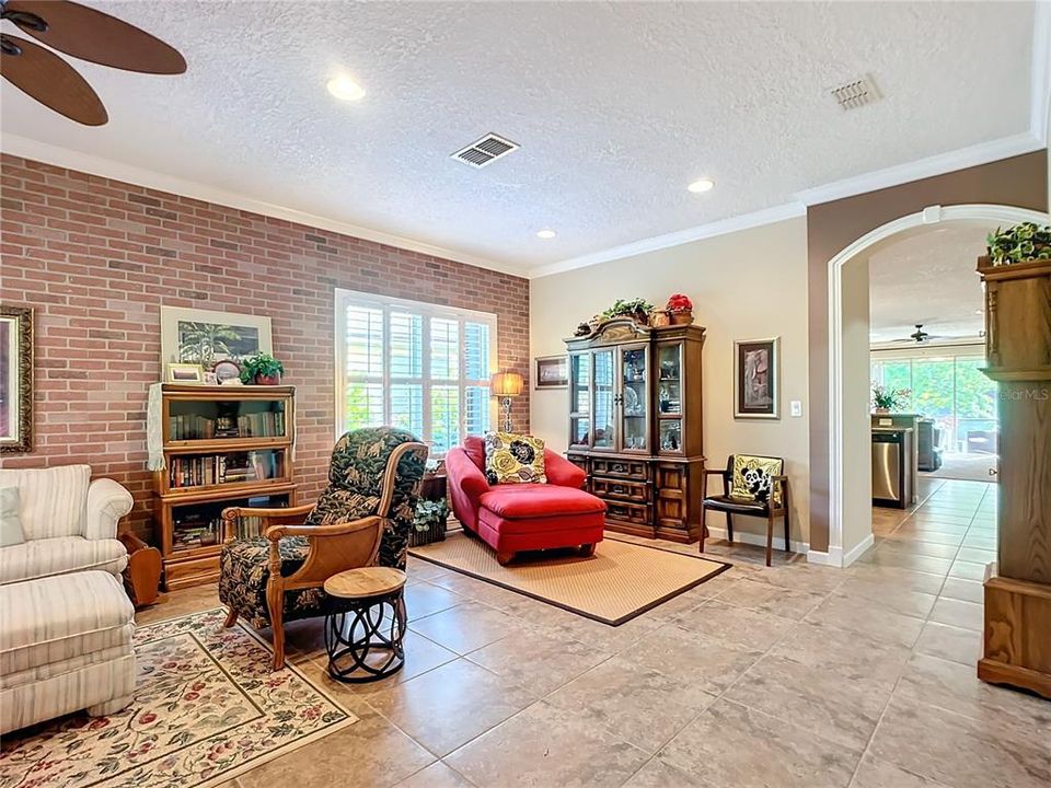 待售: $489,900 (3 贝兹, 2 浴室, 2074 平方英尺)