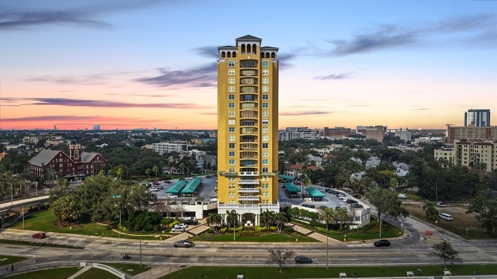 En Venta: $625,000 (2 camas, 2 baños, 1170 Pies cuadrados)