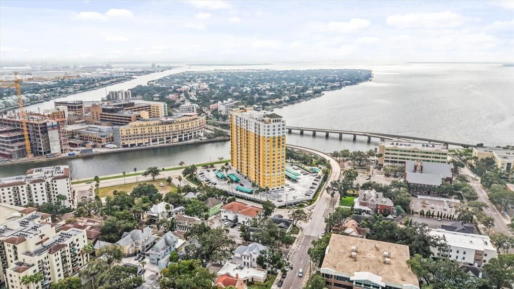 En Venta: $625,000 (2 camas, 2 baños, 1170 Pies cuadrados)