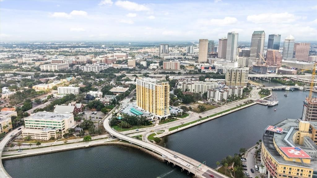 En Venta: $625,000 (2 camas, 2 baños, 1170 Pies cuadrados)