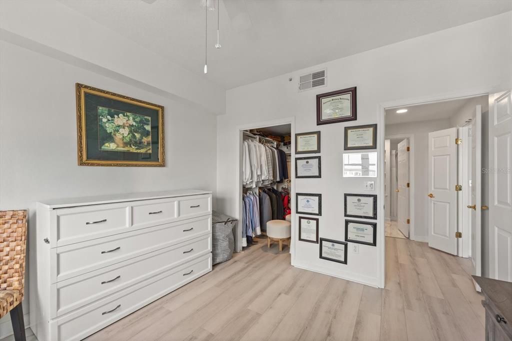 En Venta: $625,000 (2 camas, 2 baños, 1170 Pies cuadrados)