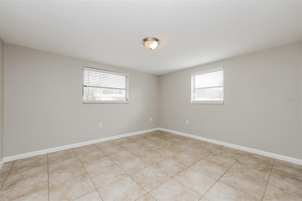 For Sale: $299,000 (3 beds, 2 baths, 1374 Square Feet)