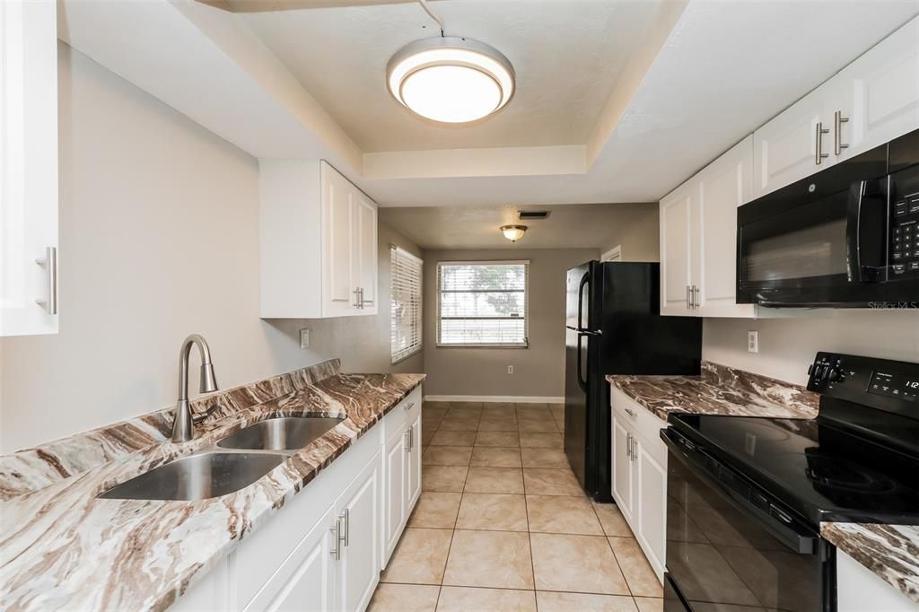 For Sale: $299,000 (3 beds, 2 baths, 1374 Square Feet)