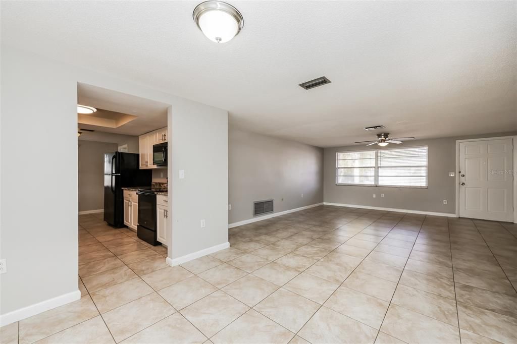 For Sale: $299,000 (3 beds, 2 baths, 1374 Square Feet)