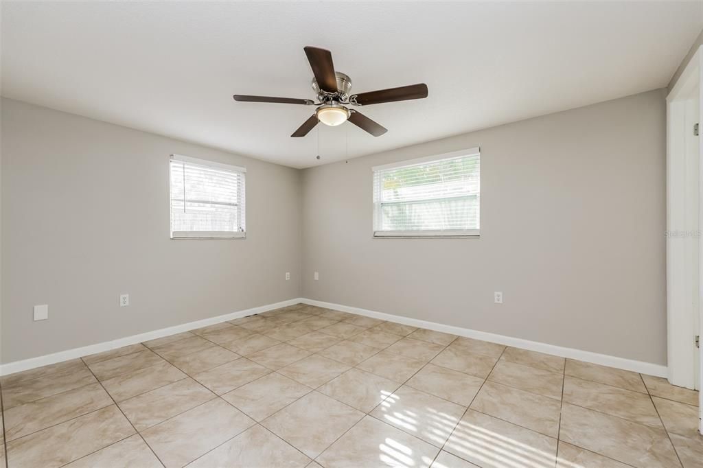 For Sale: $299,000 (3 beds, 2 baths, 1374 Square Feet)