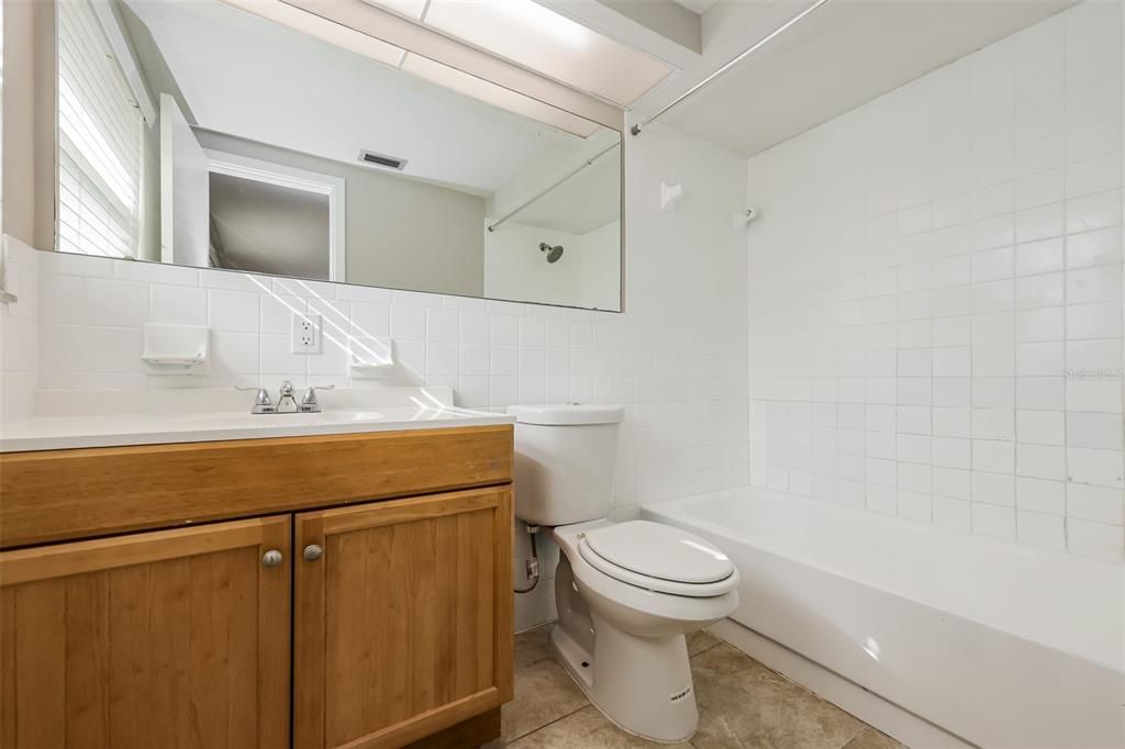 For Sale: $299,000 (3 beds, 2 baths, 1374 Square Feet)