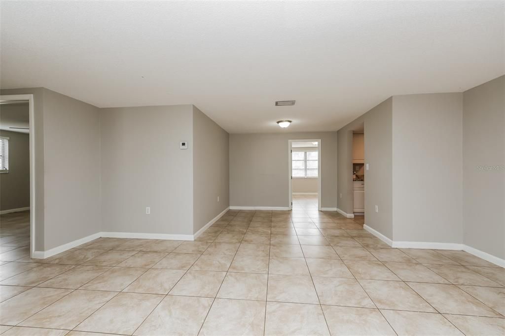 For Sale: $299,000 (3 beds, 2 baths, 1374 Square Feet)