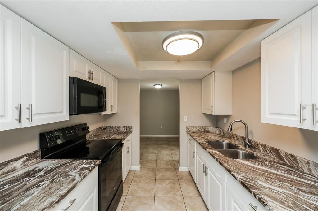 For Sale: $299,000 (3 beds, 2 baths, 1374 Square Feet)
