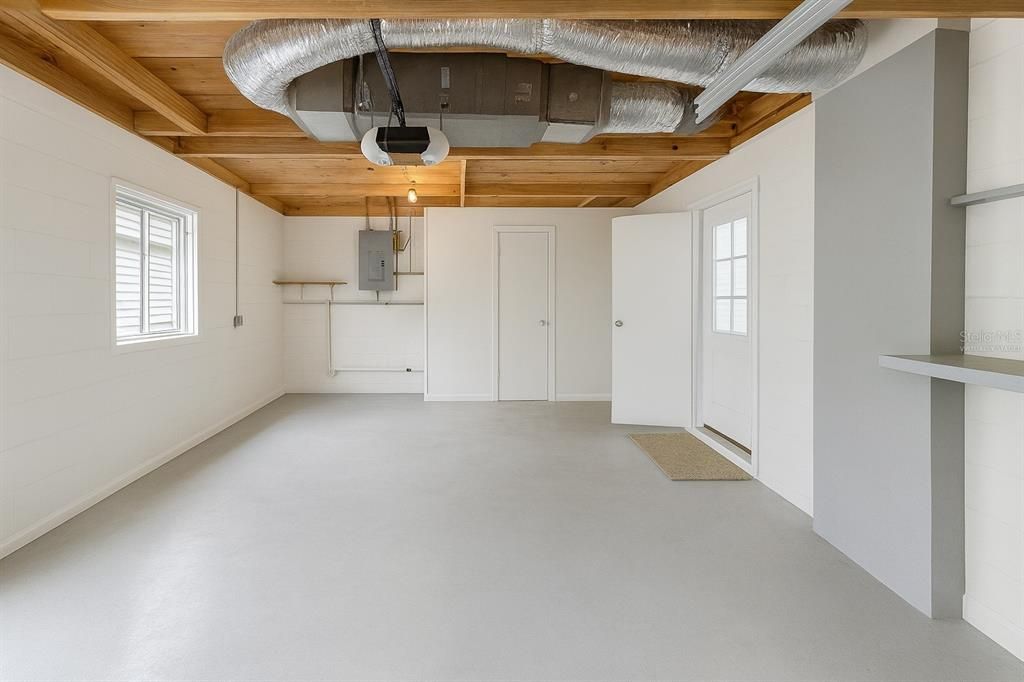 For Sale: $204,900 (2 beds, 1 baths, 1134 Square Feet)