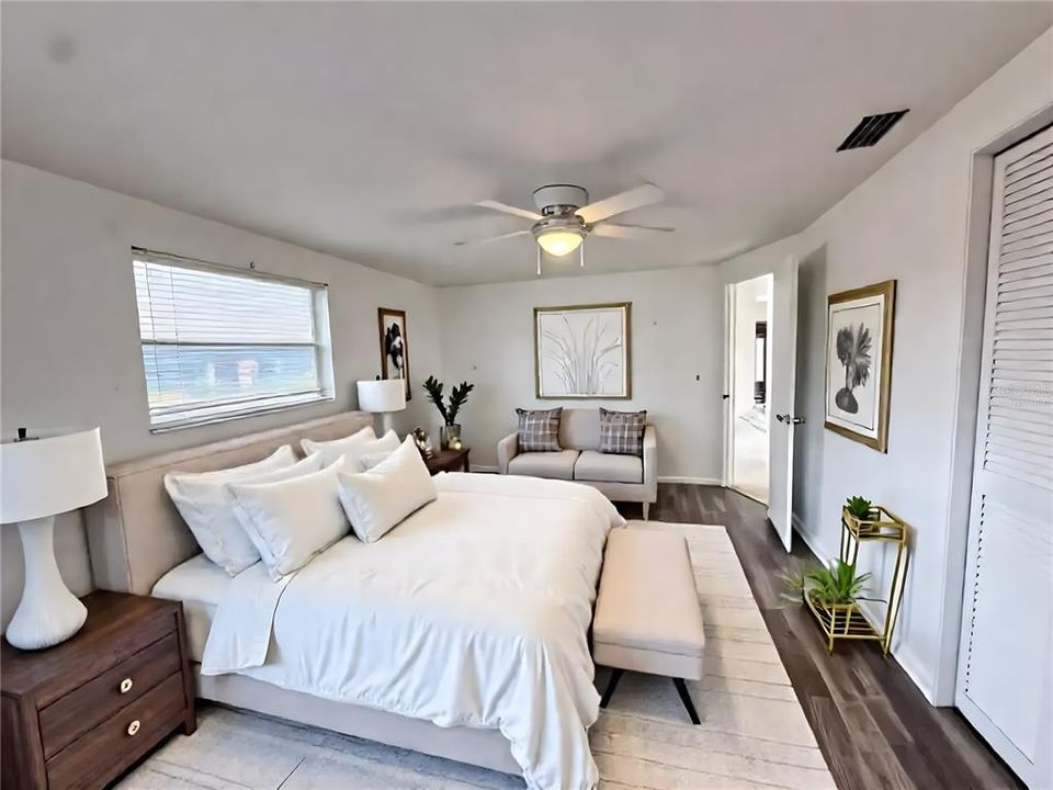 For Sale: $204,900 (2 beds, 1 baths, 1134 Square Feet)