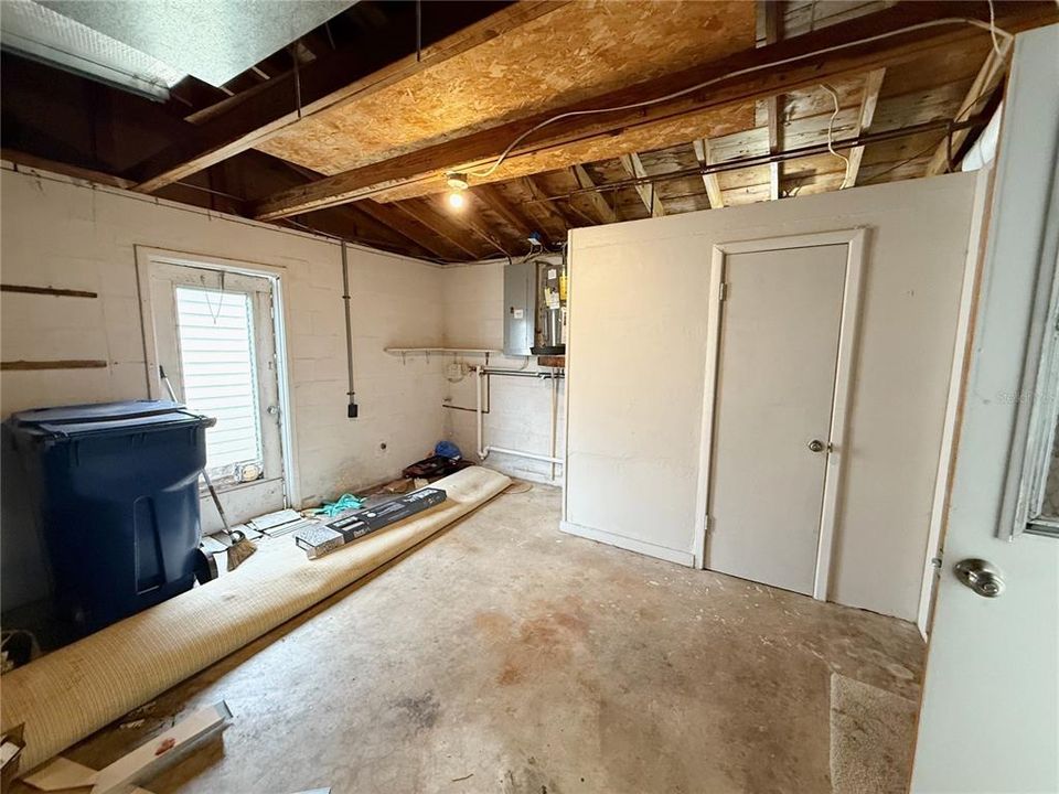 For Sale: $204,900 (2 beds, 1 baths, 1134 Square Feet)