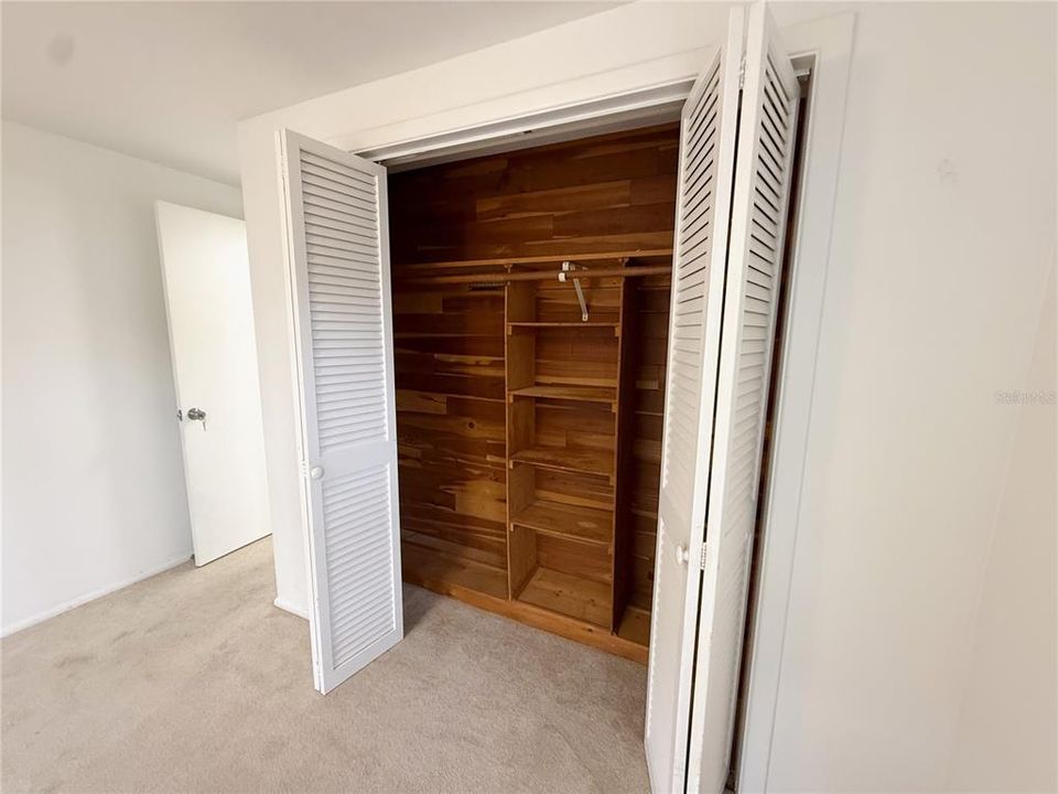 For Sale: $204,900 (2 beds, 1 baths, 1134 Square Feet)