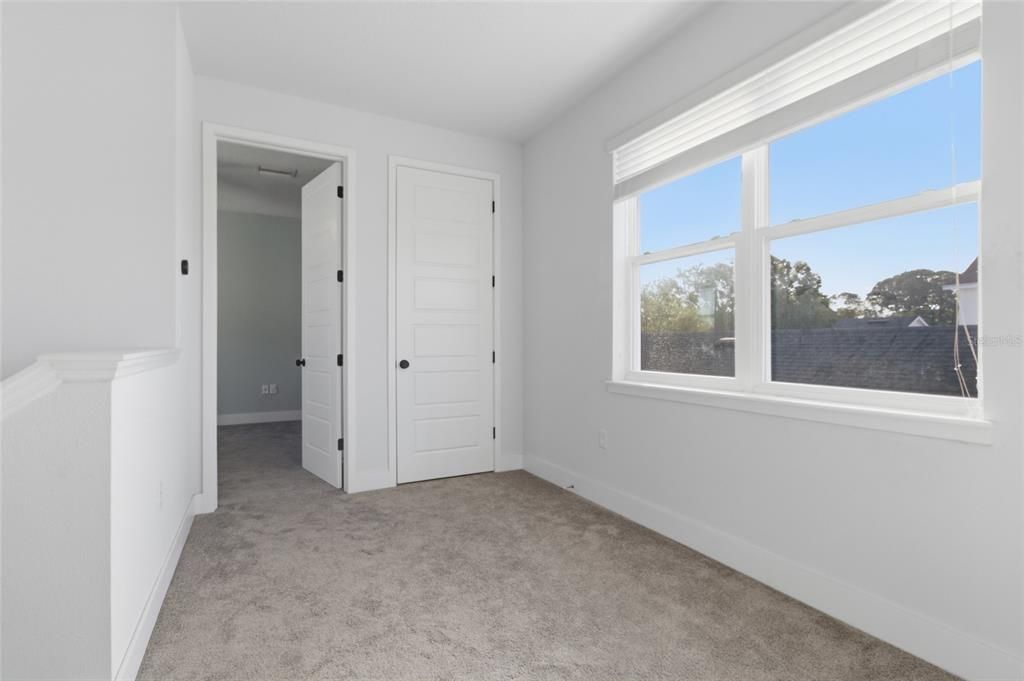 出租: $2,800 (3 贝兹, 2 浴室, 1946 平方英尺)