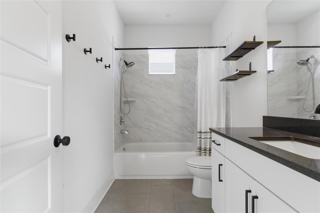 出租: $2,800 (3 贝兹, 2 浴室, 1946 平方英尺)