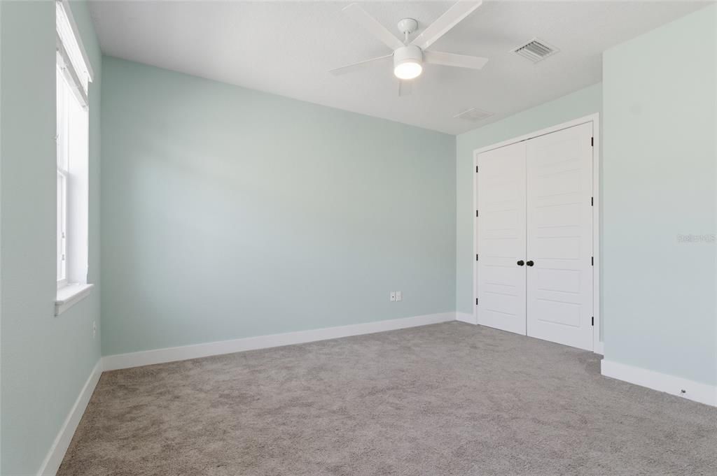 出租: $2,800 (3 贝兹, 2 浴室, 1946 平方英尺)