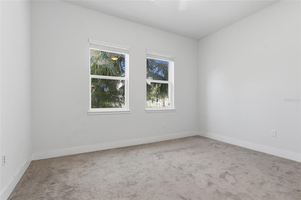 出租: $2,800 (3 贝兹, 2 浴室, 1946 平方英尺)