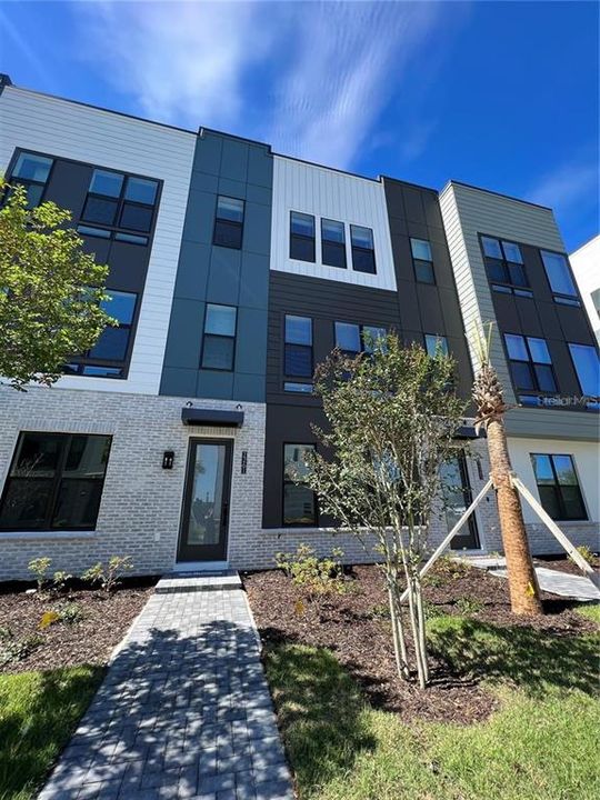 For Sale: $510,000 (2 beds, 2 baths, 1449 Square Feet)