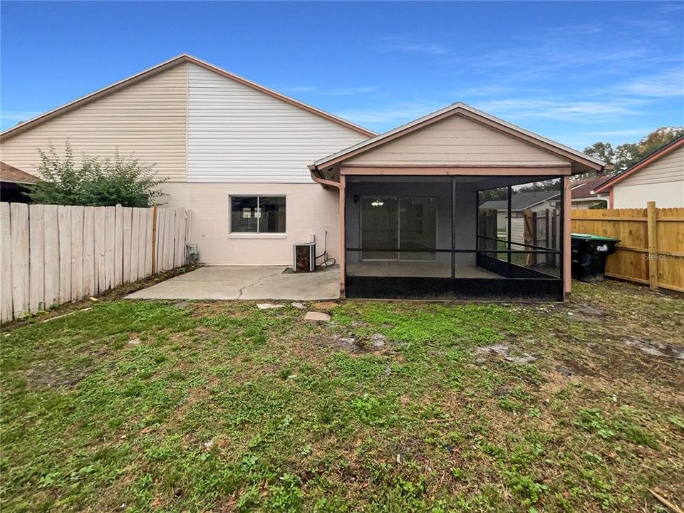 На продажу: $300,000 (3 спален, 2 ванн, 1399 Квадратных фут)