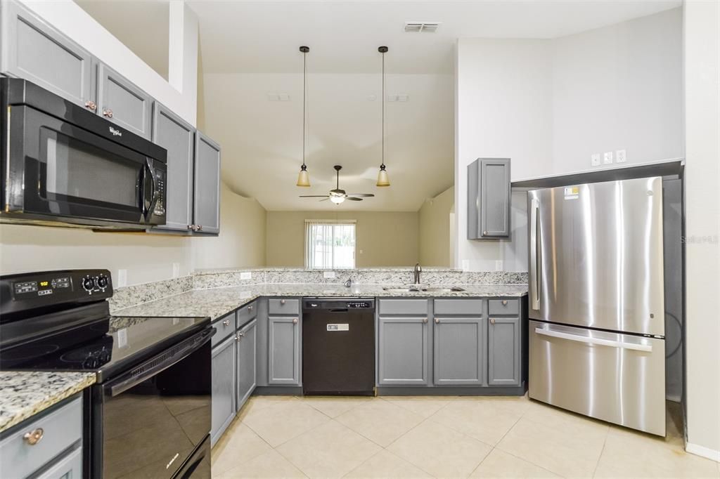 For Sale: $299,000 (3 beds, 2 baths, 1702 Square Feet)