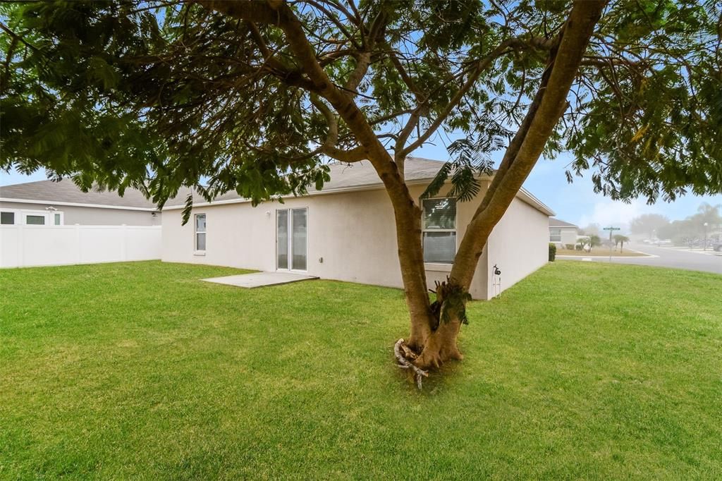 For Sale: $299,000 (3 beds, 2 baths, 1702 Square Feet)