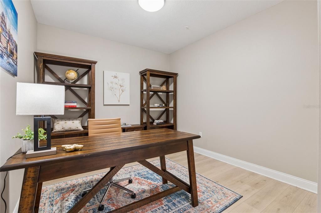 待售: $450,000 (2 贝兹, 2 浴室, 1486 平方英尺)