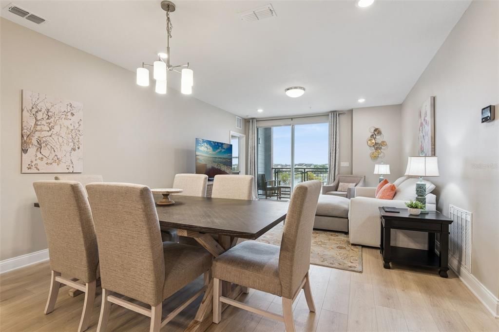 待售: $450,000 (2 贝兹, 2 浴室, 1486 平方英尺)