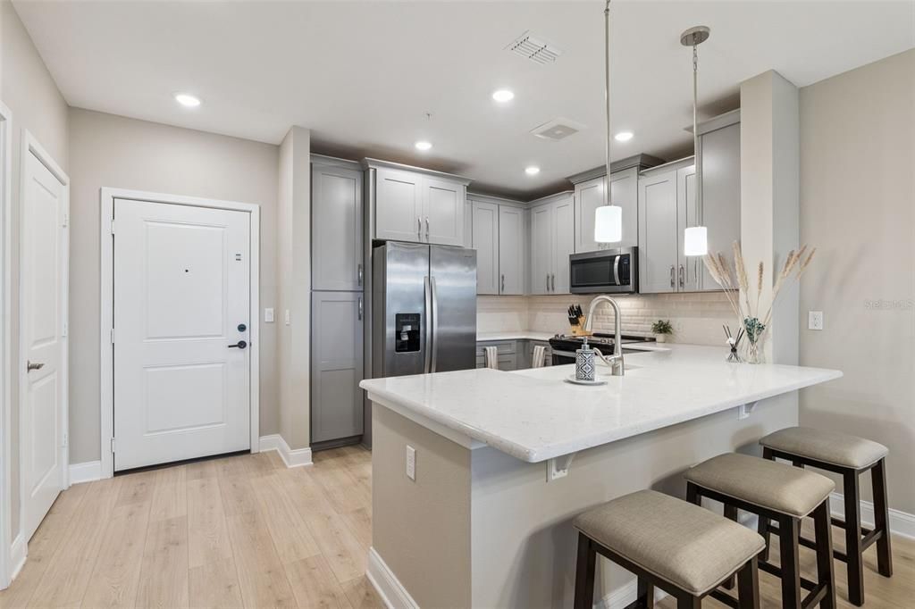 待售: $450,000 (2 贝兹, 2 浴室, 1486 平方英尺)