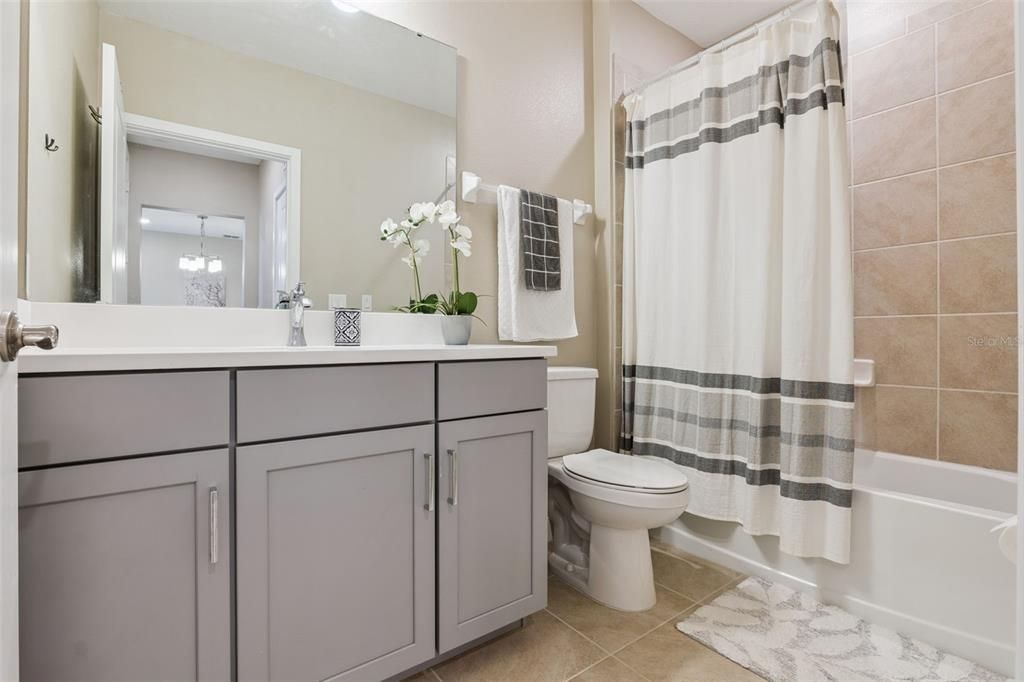 待售: $450,000 (2 贝兹, 2 浴室, 1486 平方英尺)