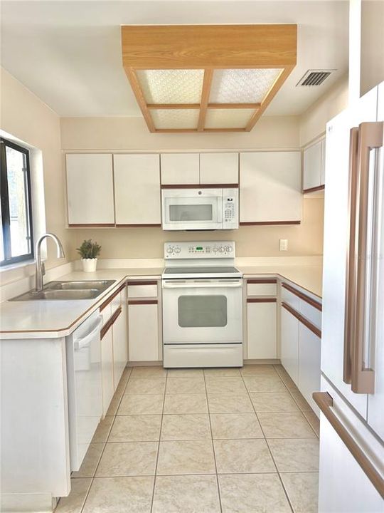 For Sale: $319,900 (3 beds, 2 baths, 1507 Square Feet)