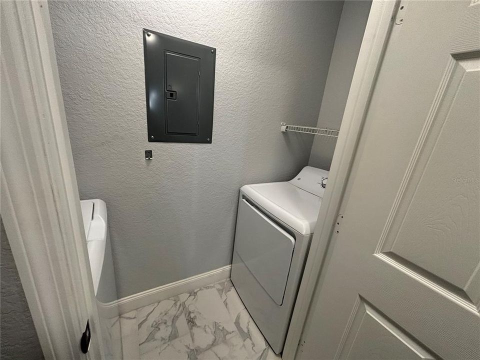 出租: $1,750 (3 贝兹, 2 浴室, 1046 平方英尺)