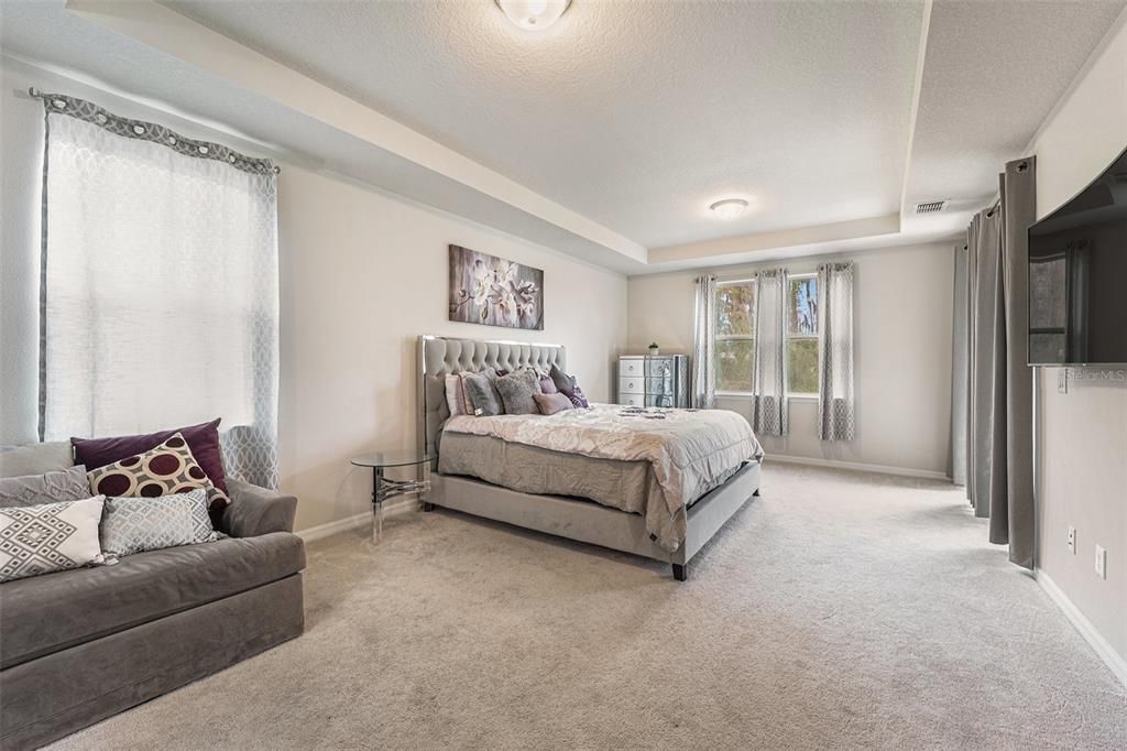 На продажу: $820,000 (6 спален, 3 ванн, 4199 Квадратных фут)