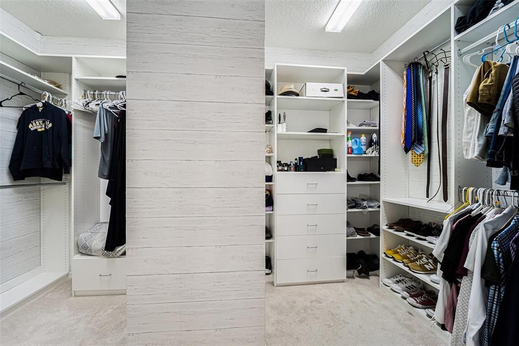 На продажу: $820,000 (6 спален, 3 ванн, 4199 Квадратных фут)