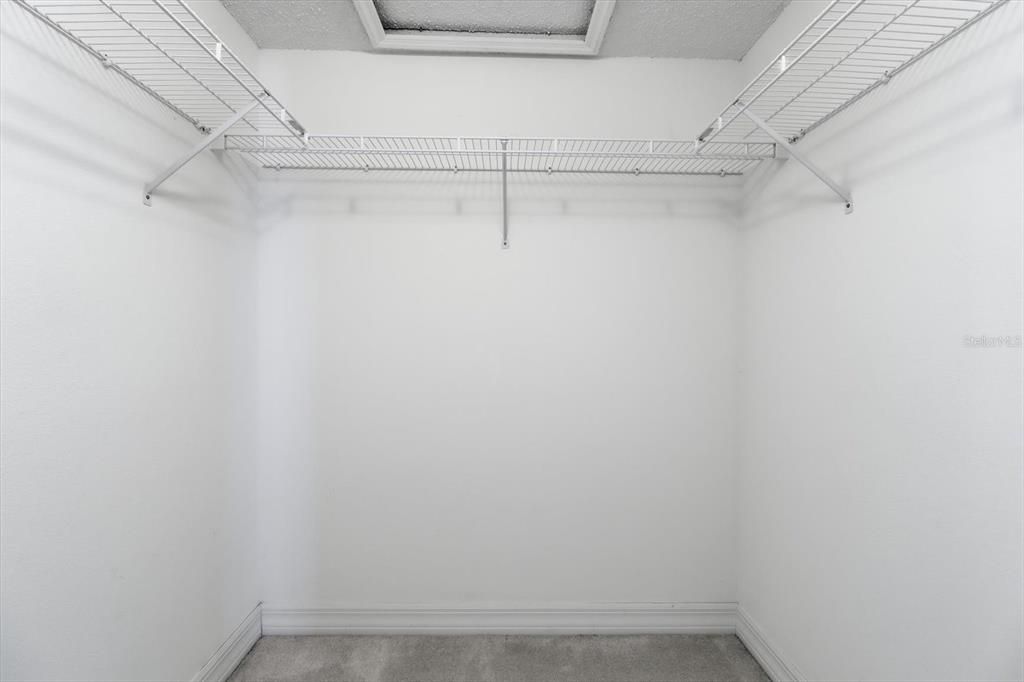 For Sale: $425,000 (4 beds, 2 baths, 2911 Square Feet)