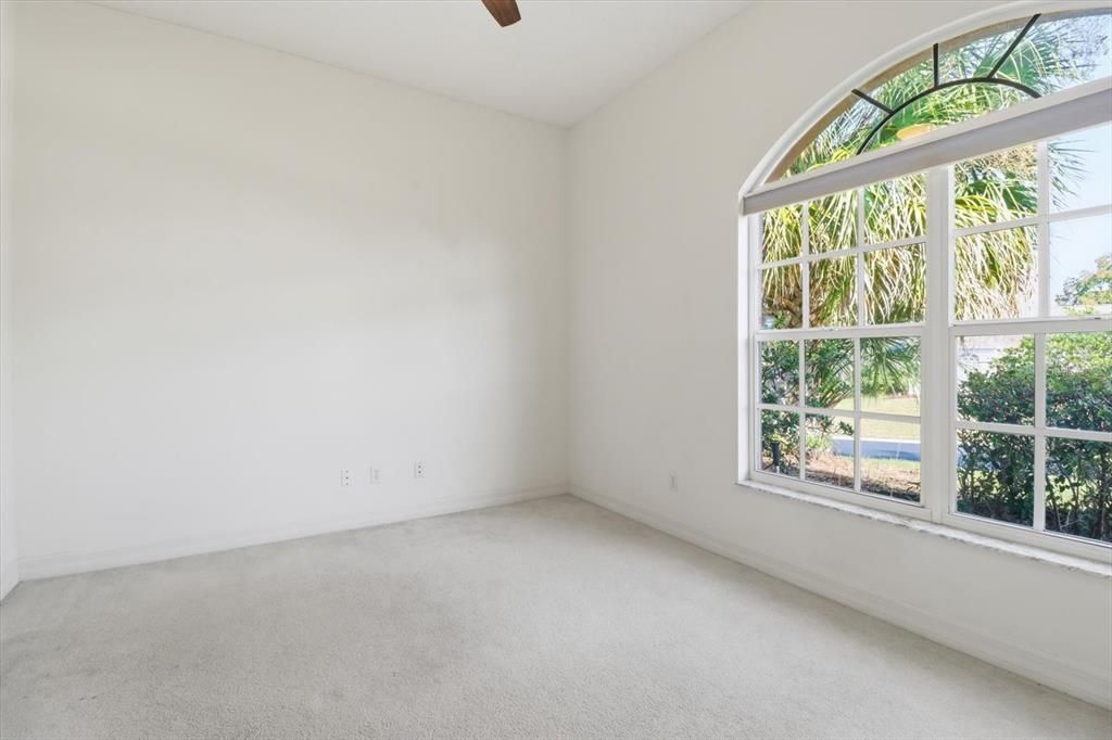 For Sale: $425,000 (4 beds, 2 baths, 2911 Square Feet)