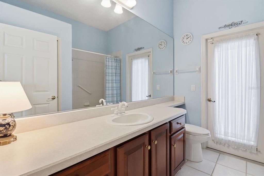 For Sale: $425,000 (4 beds, 2 baths, 2911 Square Feet)