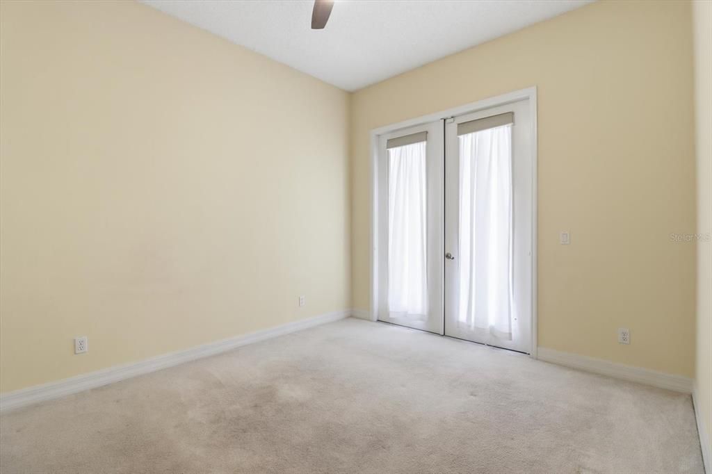 For Sale: $425,000 (4 beds, 2 baths, 2911 Square Feet)