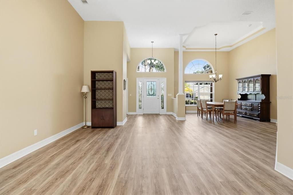 For Sale: $425,000 (4 beds, 2 baths, 2911 Square Feet)